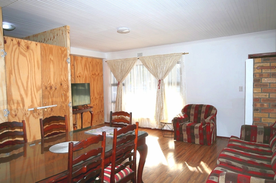 11 Bedroom Property for Sale in Ravensmead Western Cape